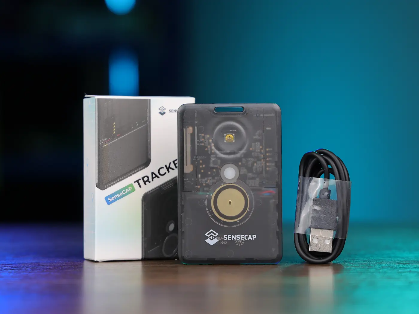 The credit card sized SenseCAP T1000-E